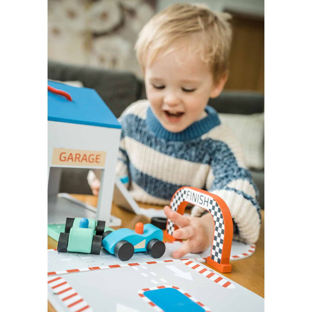 NEW Racing Track Play Set