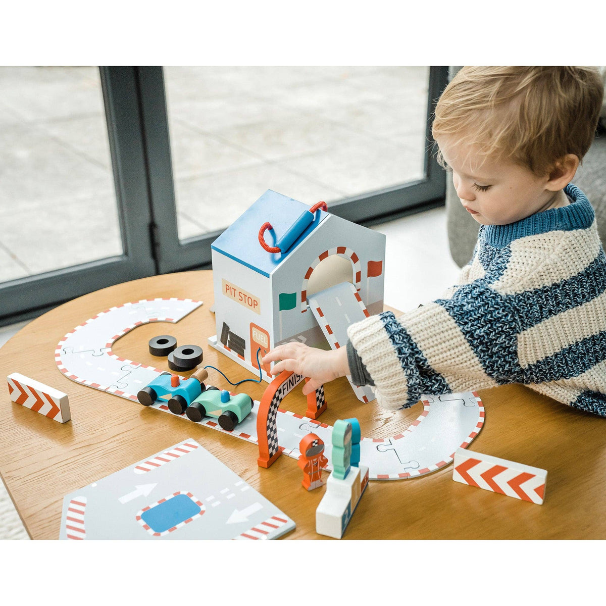 NEW Racing Track Play Set